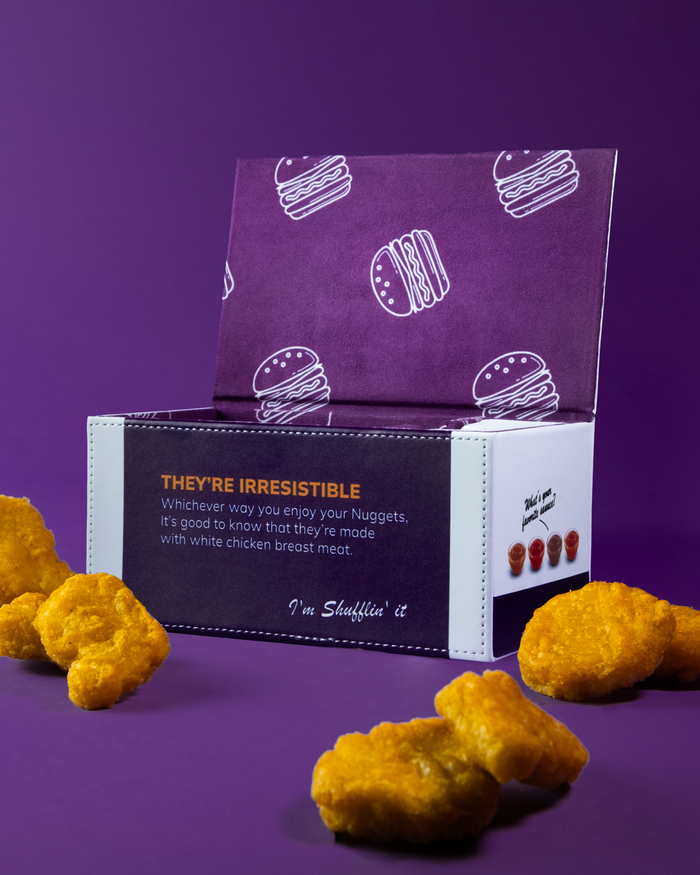 20 Chicken Nuggets Deckbox - sleevechief