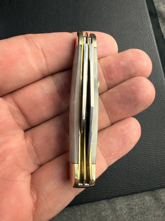 Bob Chesbro CRIMSON PEARL Color Changing Knives