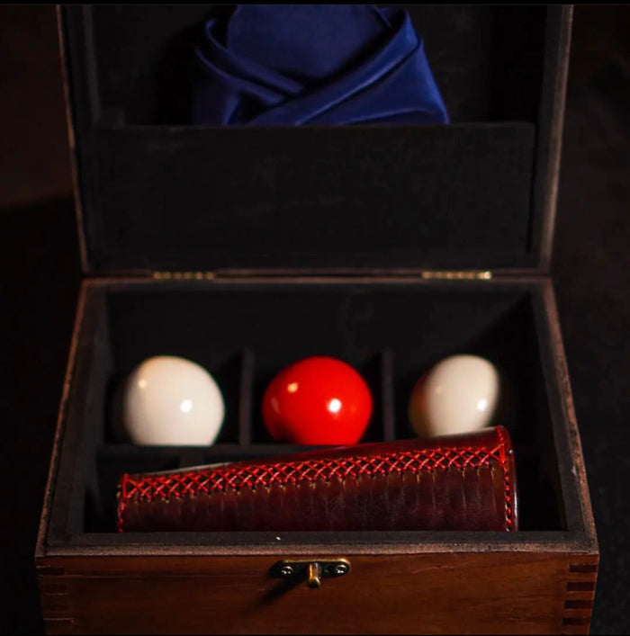 Custom CONE & BALL by IGNACIO Lopez