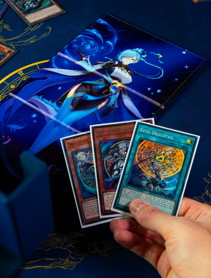 Dragons Constellation Deckbox - sleevechief