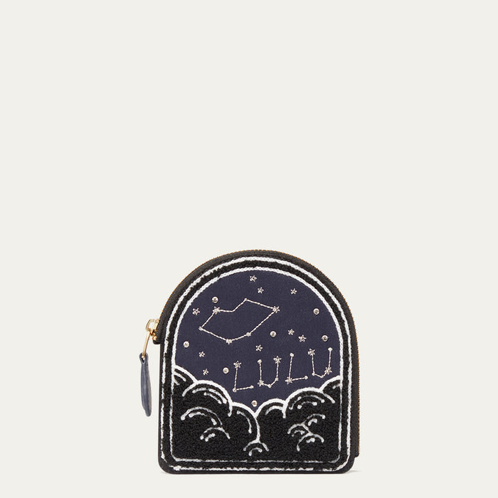 Small coin purse with star design and 'Lulu' text on a white background
