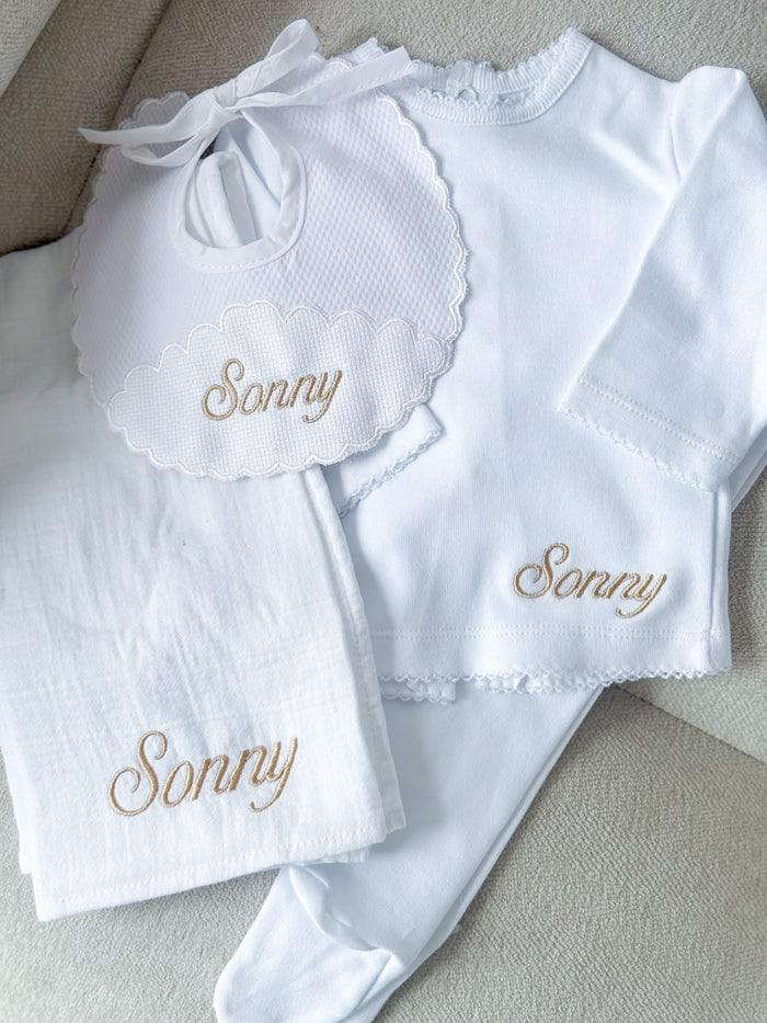 New Baby Unisex - White Personalised Gift Set