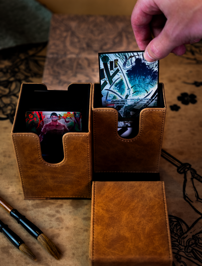 Old Japan Pirate Hunter Deckbox - sleevechief