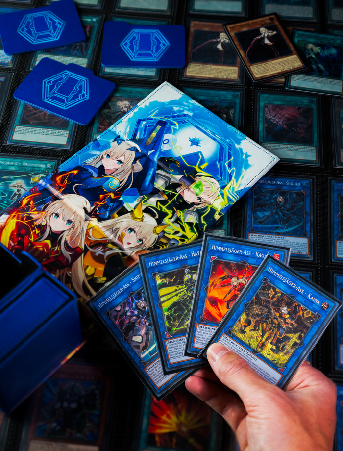 Sky Strikers Version 1 - Deckbox - sleevechief