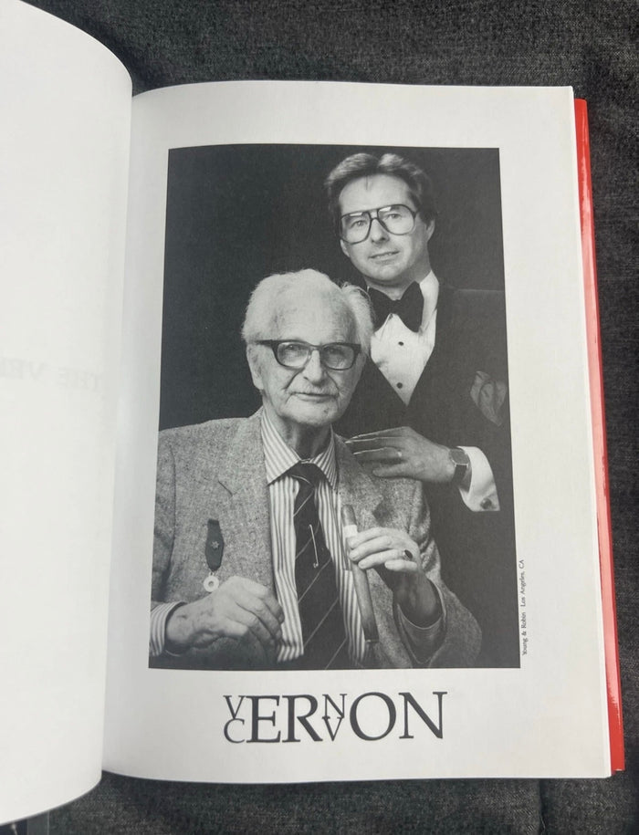 THE PERIPATETIC WALNUTS - Dai Vernon